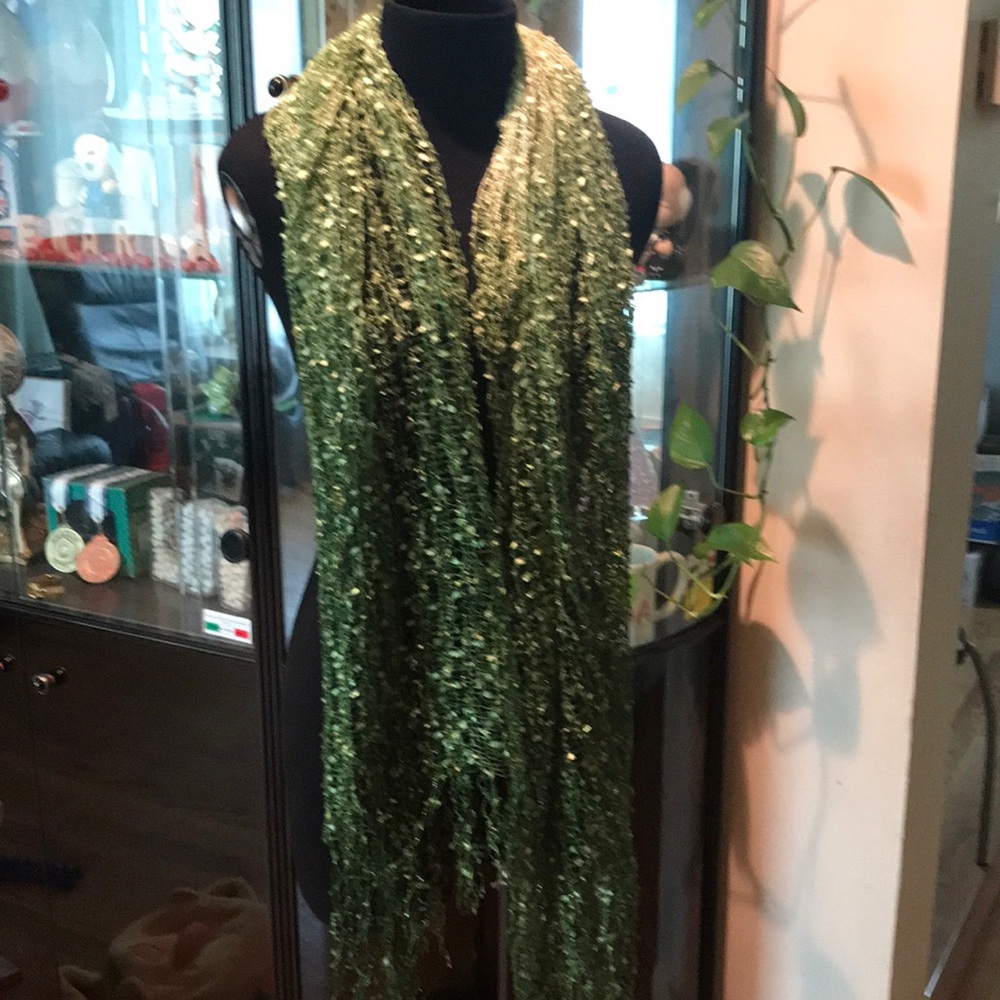 pretty and elegant scarf